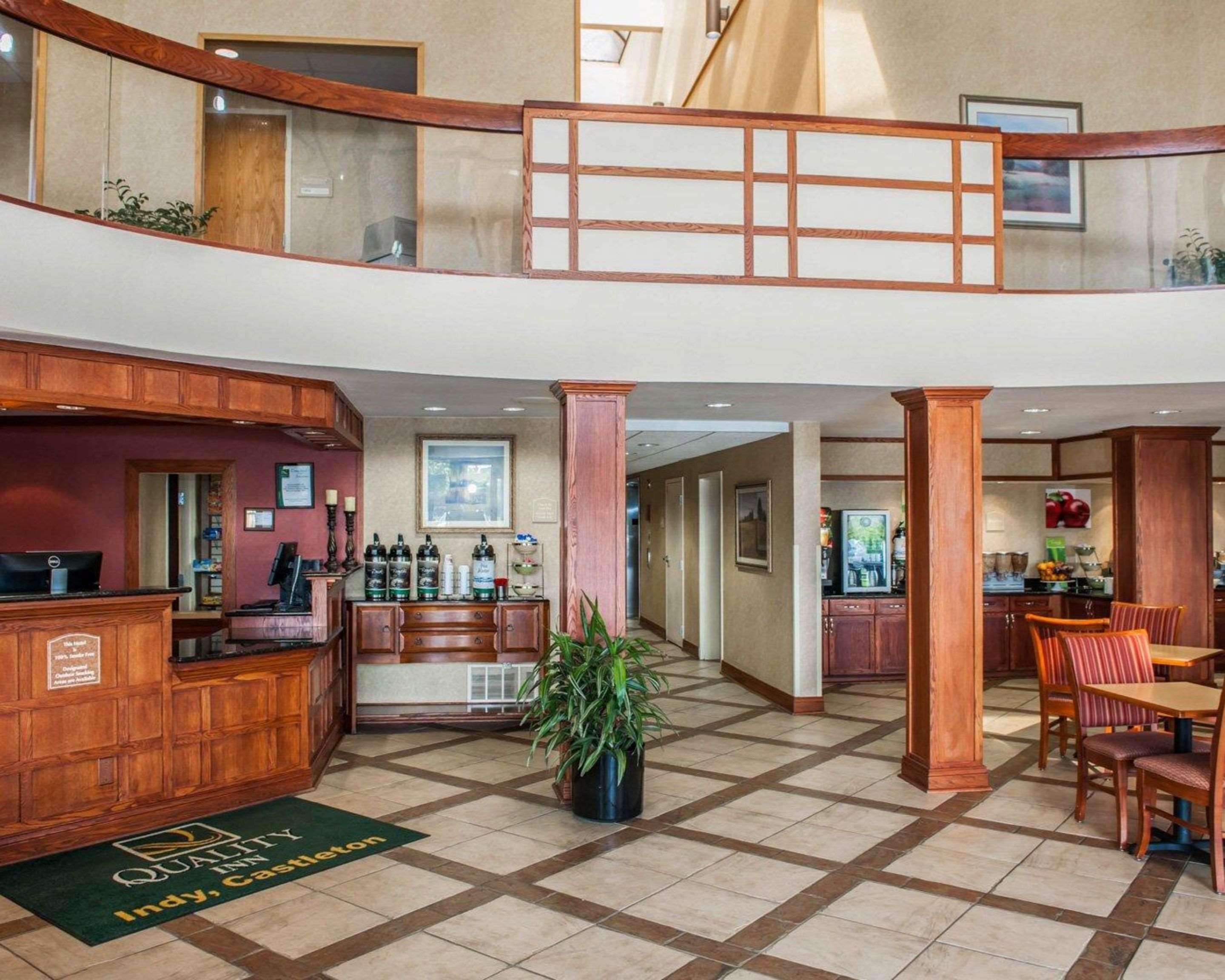 Quality Inn Castleton Buitenkant foto