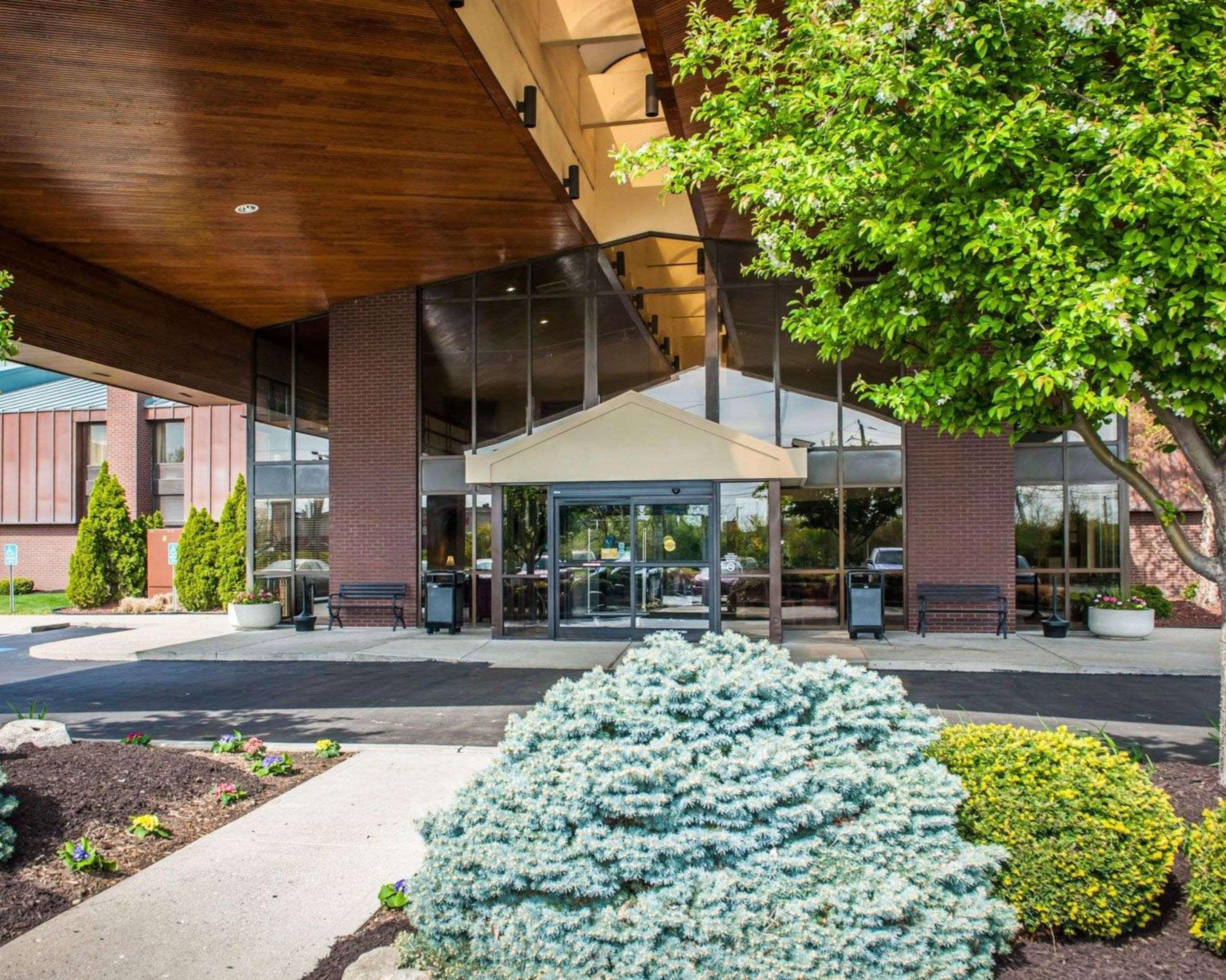 Quality Inn Castleton Buitenkant foto