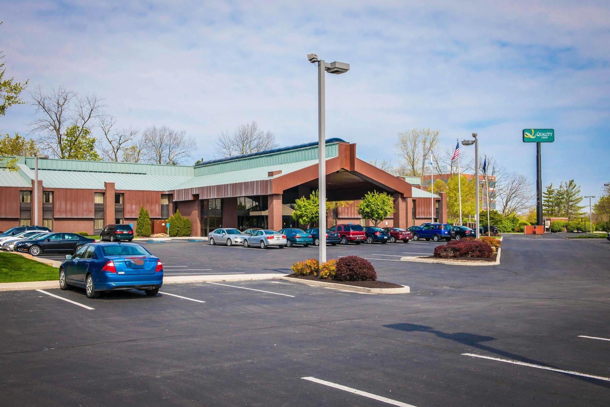 Quality Inn Castleton Buitenkant foto