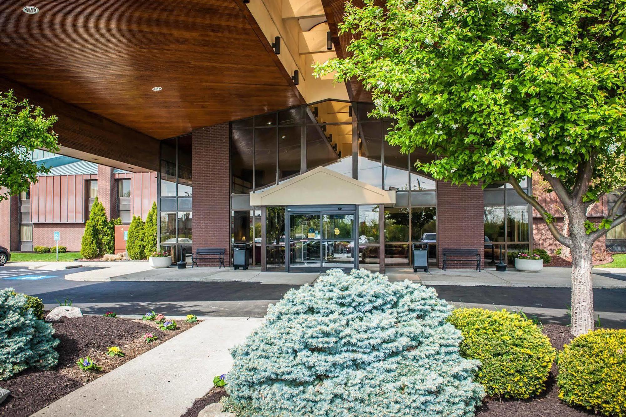 Quality Inn Castleton Buitenkant foto